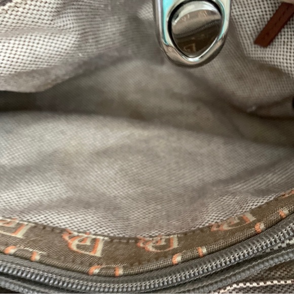 Dooney & Bourke Monogram Signature - Picture 5 of 11